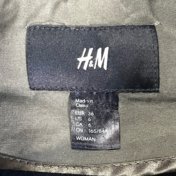 H&M Size 6 - Picture 5 of 16